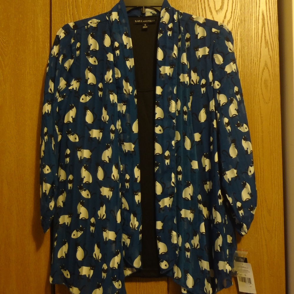 Sara Michelle 3/4 sleeve cat print.